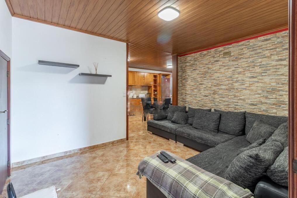 Casa Central - Peceful Mountain Retreat In Calheta Ribeira do Raposo Eksteriør bilde