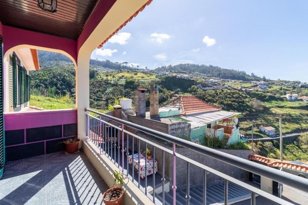 Casa Central - Peceful Mountain Retreat In Calheta Ribeira do Raposo Eksteriør bilde