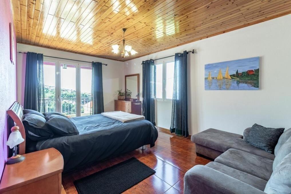 Casa Central - Peceful Mountain Retreat In Calheta Ribeira do Raposo Eksteriør bilde