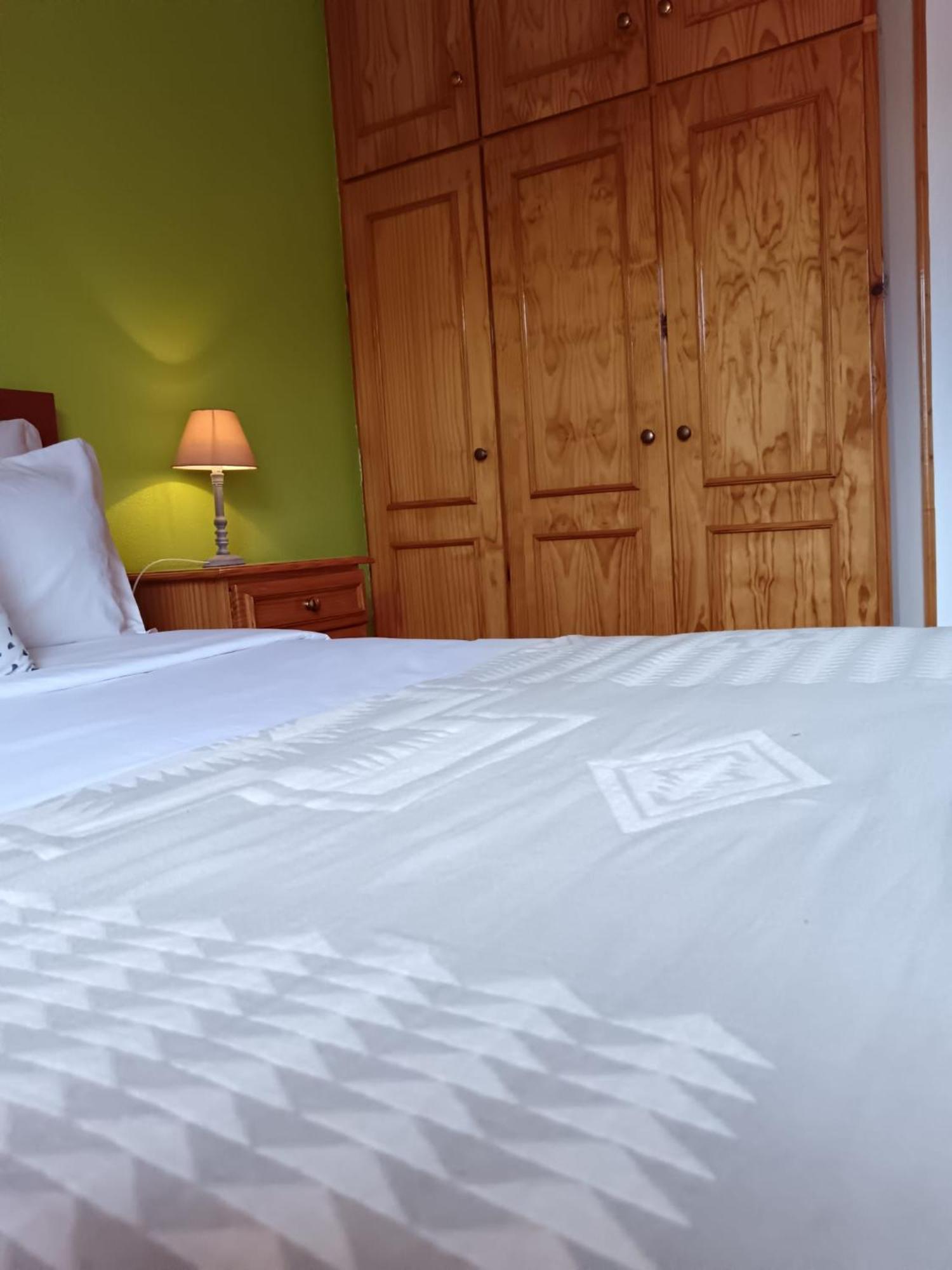 Casa Central - Peceful Mountain Retreat In Calheta Ribeira do Raposo Eksteriør bilde