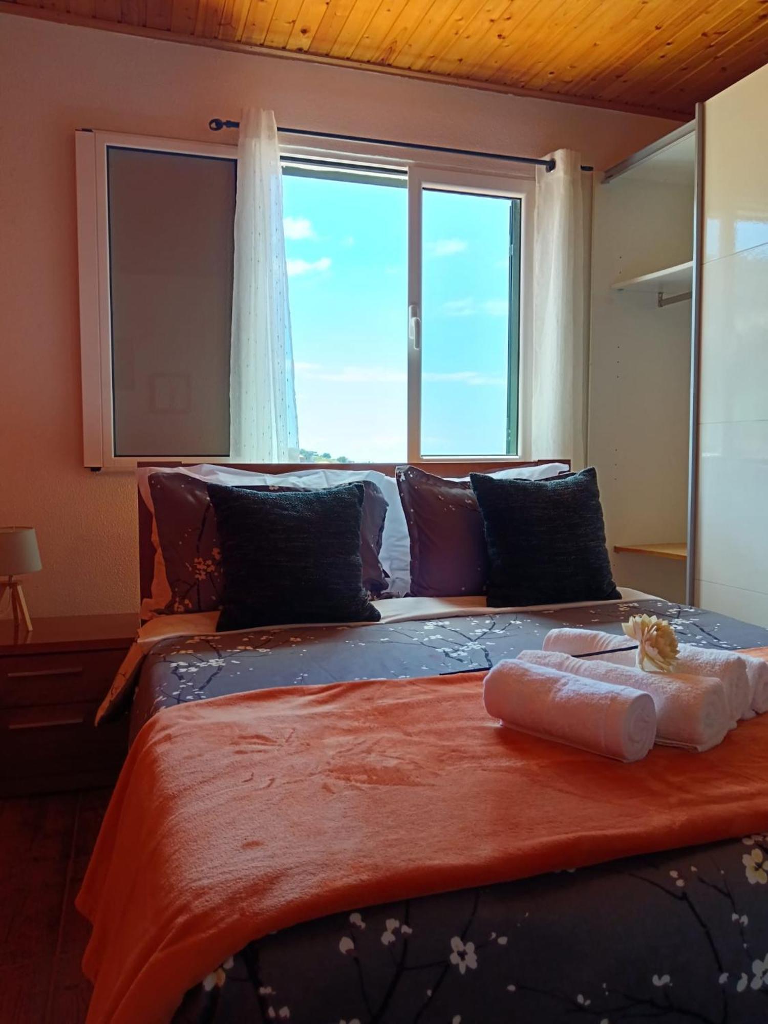 Casa Central - Peceful Mountain Retreat In Calheta Ribeira do Raposo Eksteriør bilde