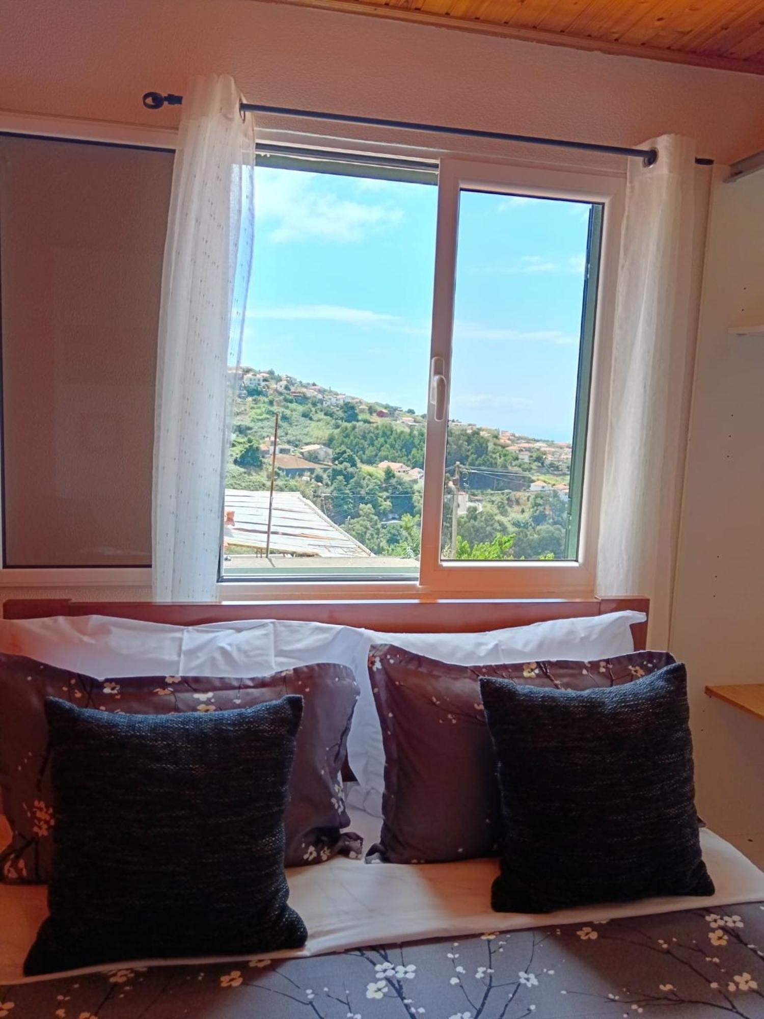 Casa Central - Peceful Mountain Retreat In Calheta Ribeira do Raposo Eksteriør bilde