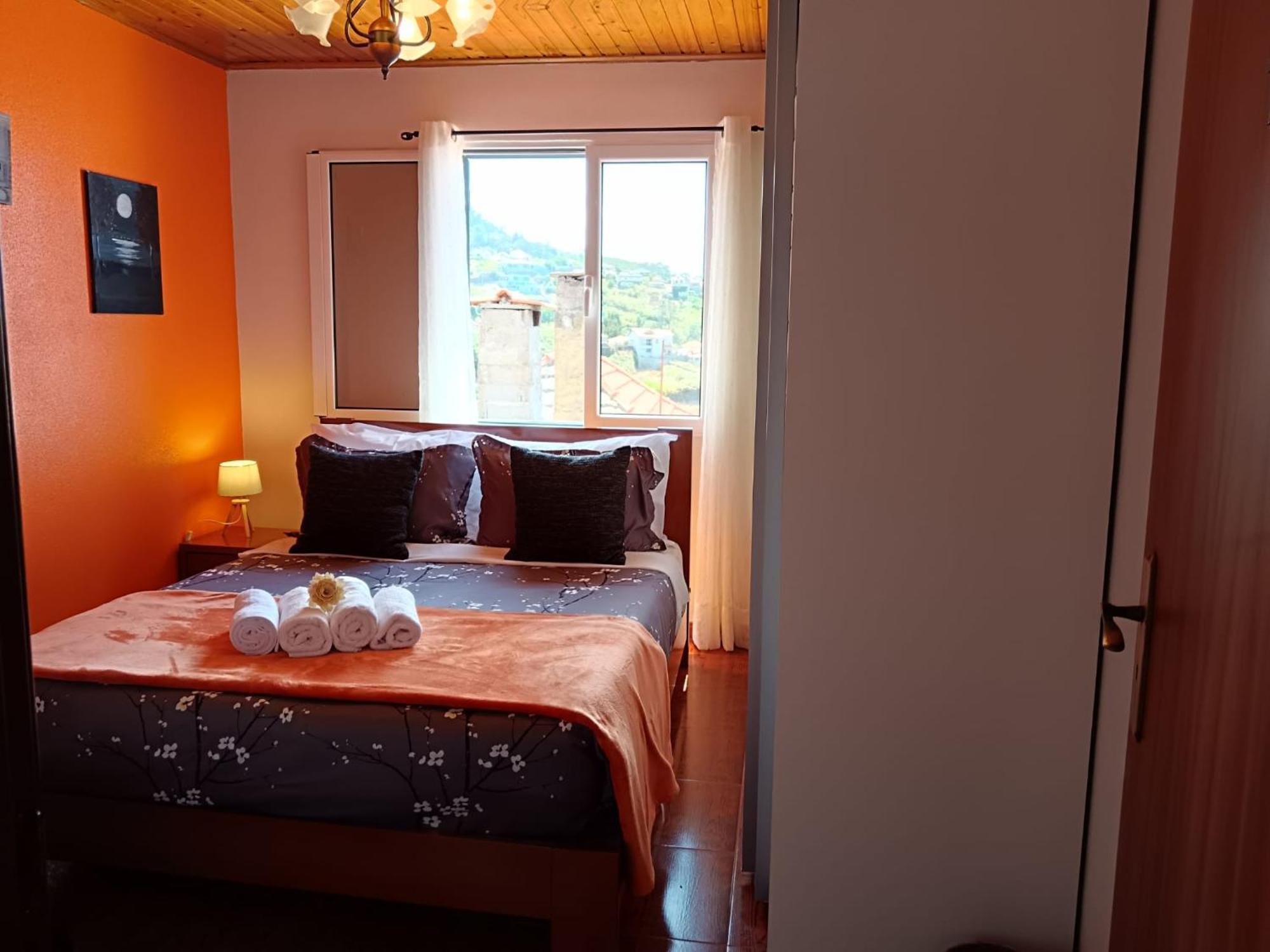Casa Central - Peceful Mountain Retreat In Calheta Ribeira do Raposo Eksteriør bilde
