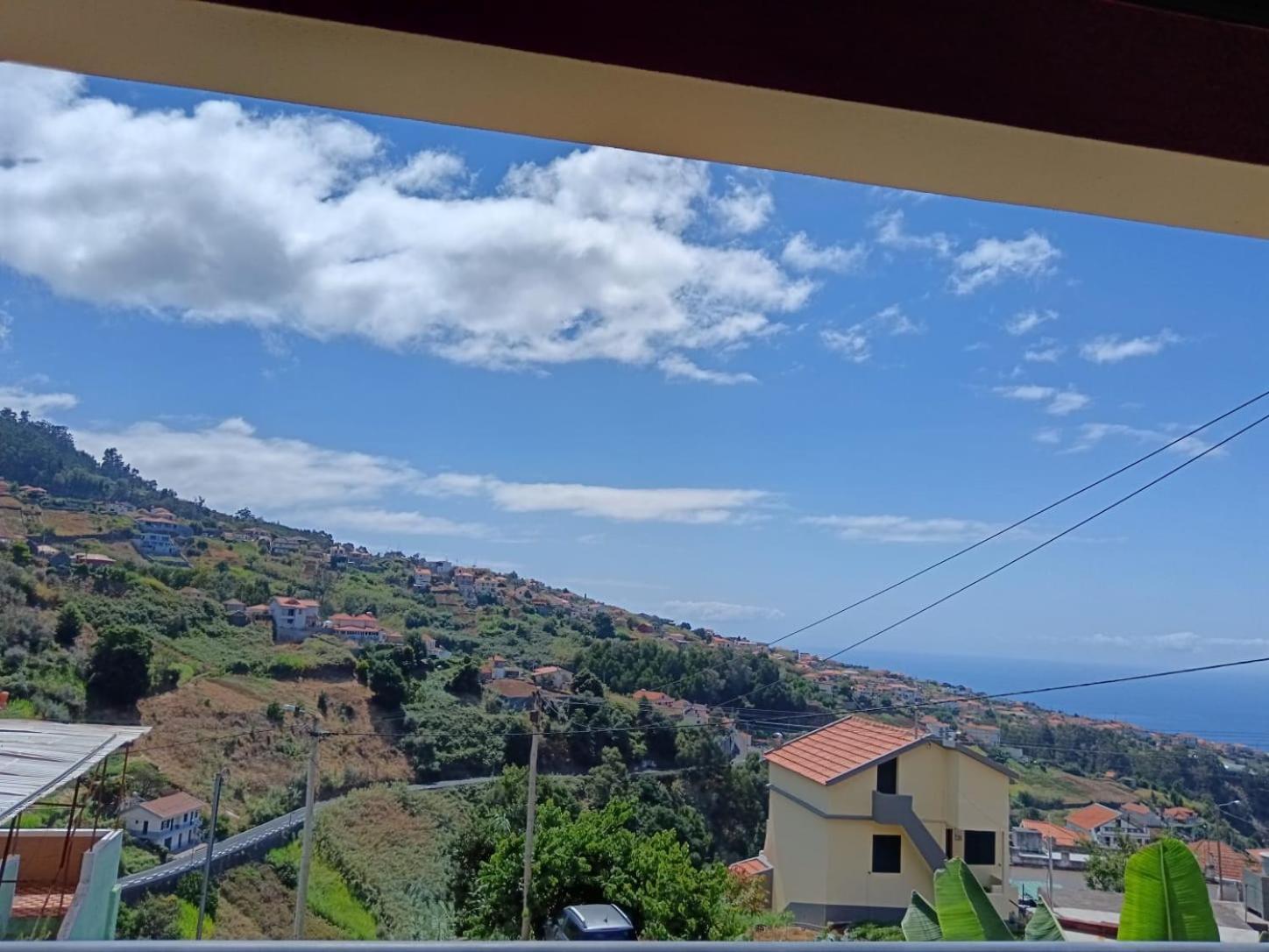 Casa Central - Peceful Mountain Retreat In Calheta Ribeira do Raposo Eksteriør bilde
